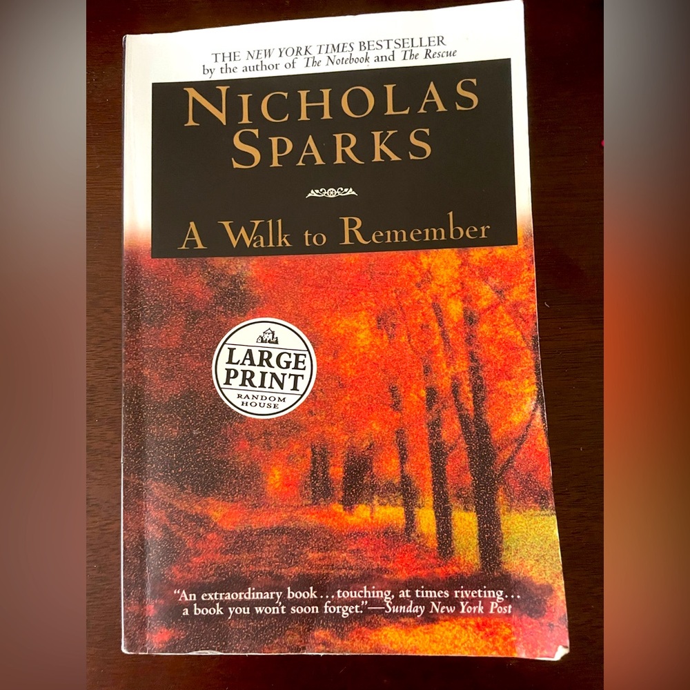 A Walk To Remember By Nicholas Sparks Used Adult Fiction LARGE PRINT